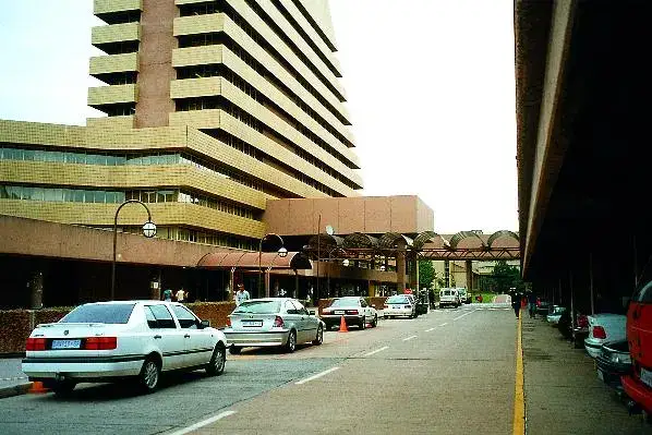 《西行印象》：南非大学拾趣