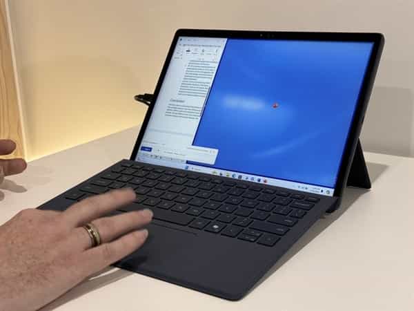 AI PC大爆发!英特尔酷睿Ultra成最大赢家